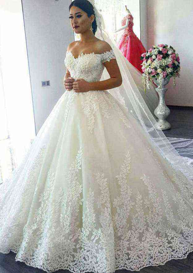 Romantic Lace Ball Gown Wedding Dress with Off-the-Shoulder Design and Court Train with Appliqued BM bride