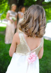 Charming Tulle Scoop Neck Floor-Length A-line Flower Girl Dress with Sequins