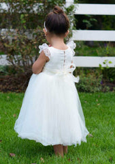 Elegant Tulle Bateau Neck Tea-Length A-line Flower Girl Dress with Lace