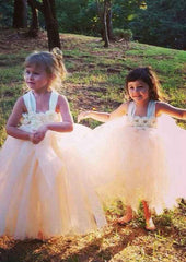 Stylish Tulle Halter Neck Ankle-Length A-line Flower Girl Dress with Appliqu¨¦