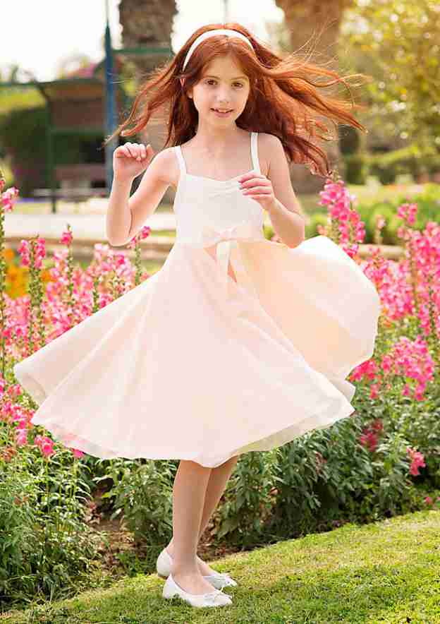 Graceful Chiffon Square Neckline Knee-Length A-line Flower Girl Dress with Bowknot