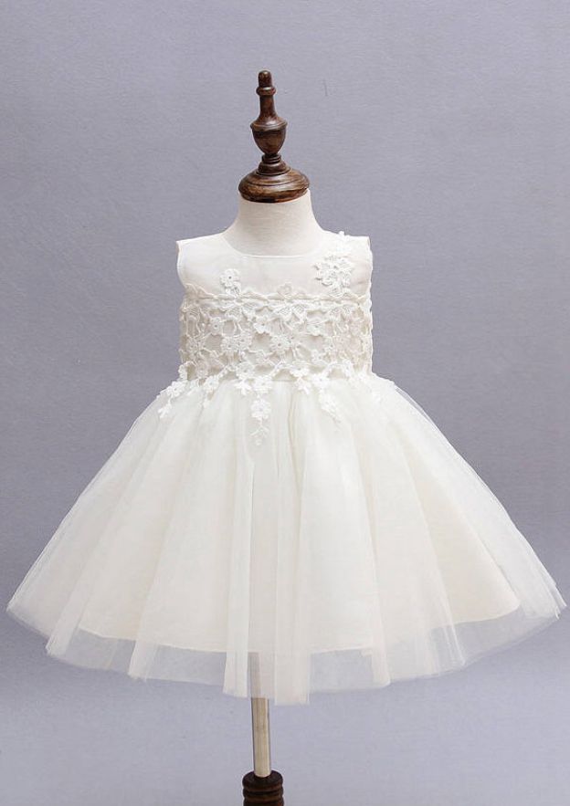 Sweet Tulle Bateau Neck Knee-Length A-line Flower Girl Dress with Bowknot