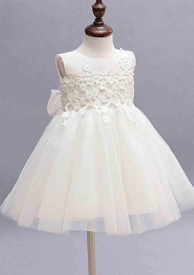 Sweet Tulle Bateau Neck Knee-Length A-line Flower Girl Dress with Bowknot