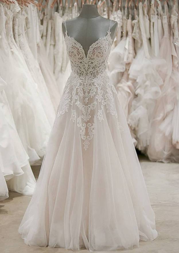 Appliqued A-Line/Princess Sweetheart Sleeveless Wedding Dress with Sweep Train in Tulle