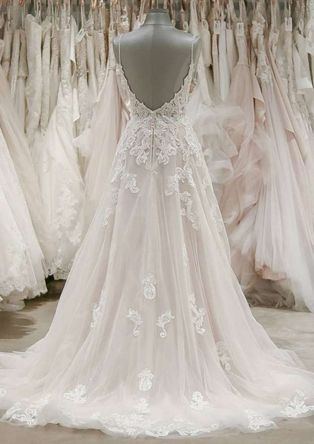 Appliqued A-Line/Princess Sweetheart Sleeveless Wedding Dress with Sweep Train in Tulle