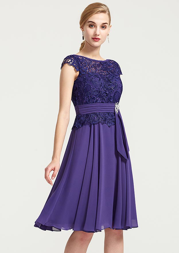 Knee-Length Chiffon Bridesmaid Dress, A-Line/Princess Style, Bateau Neck, Sleeveless, With Rhinestone Appliqued And Sashes