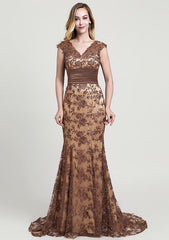 Stunning Trumpet/Mermaid Lace Evening Dress V-Neck Sleeveless Court Train With Sequins, Beading, And Pleats