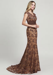 Stunning Trumpet/Mermaid Lace Evening Dress V-Neck Sleeveless Court Train With Sequins, Beading, And Pleats