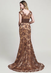 Stunning Trumpet/Mermaid Lace Evening Dress V-Neck Sleeveless Court Train With Sequins, Beading, And Pleats