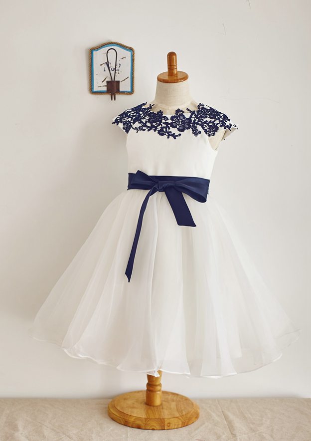 Tea-Length Lace and Organza Dress with Appliqu¨¦ Details - A-line/Princess Scoop Neck Flower Girl Dress