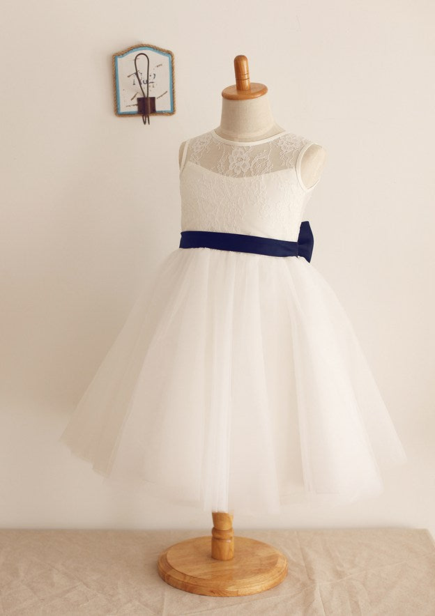 Tea-Length Lace and Tulle Dress with Charming Bowknot - A-line/Princess Scoop Neck Flower Girl Dress