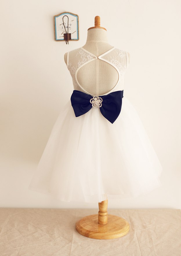 Tea-Length Lace and Tulle Dress with Charming Bowknot - A-line/Princess Scoop Neck Flower Girl Dress