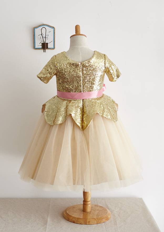 Short Sleeve Knee-Length Sequined Tulle Dress with Stylish Sashes - A-line/Princess Scoop Neck Flower Girl Dress