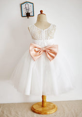 Tea-Length Lace and Tulle Flower Girl Dress with Bowknot Sashes - A-line/Princess Scoop Neck