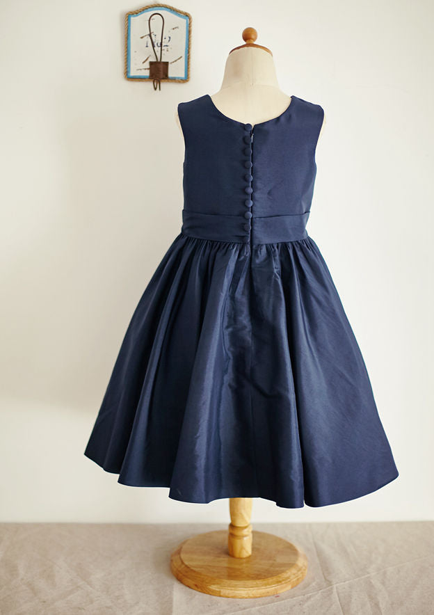 Tea-Length Taffeta Flower Girl Dress with Elegant Sashes - A-line/Princess Scoop Neck