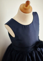 Tea-Length Taffeta Flower Girl Dress with Elegant Sashes - A-line/Princess Scoop Neck