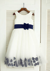 Tea-Length Tulle Flower Girl Dress with Lovely Floral Accents - A-line/Princess Scoop Neck