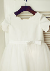 Knee-Length Tulle Flower Girl Dress with Charming Bowknot Lace - A-line/Princess Scoop Neck