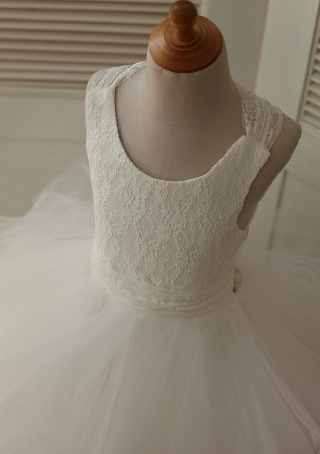 Asymmetrical Lace and Tulle Flower Girl Dress with Elegant Bandage - A-line/Princess Scoop Neck