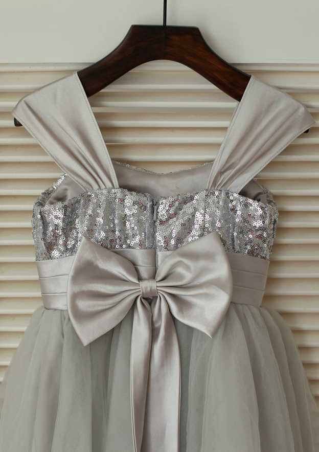 Knee-Length Sweetheart Sequined Tulle Flower Girl Dress with Lovely Bowknot Flowers - A-line/Princess