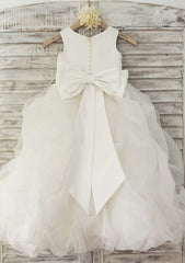 Floor-Length Tulle Flower Girl Dress with Lovely Bowknot Flowers - A-line/Princess Scoop Neck