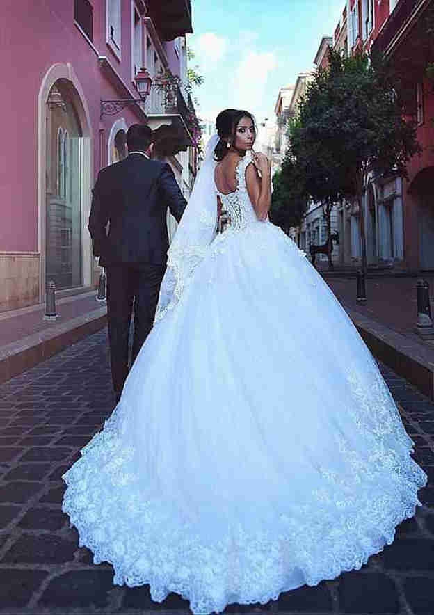 Graceful Lace Ball Gown Wedding Dress with V-Neck Sleeveless Design and Chapel Train with Appliqued