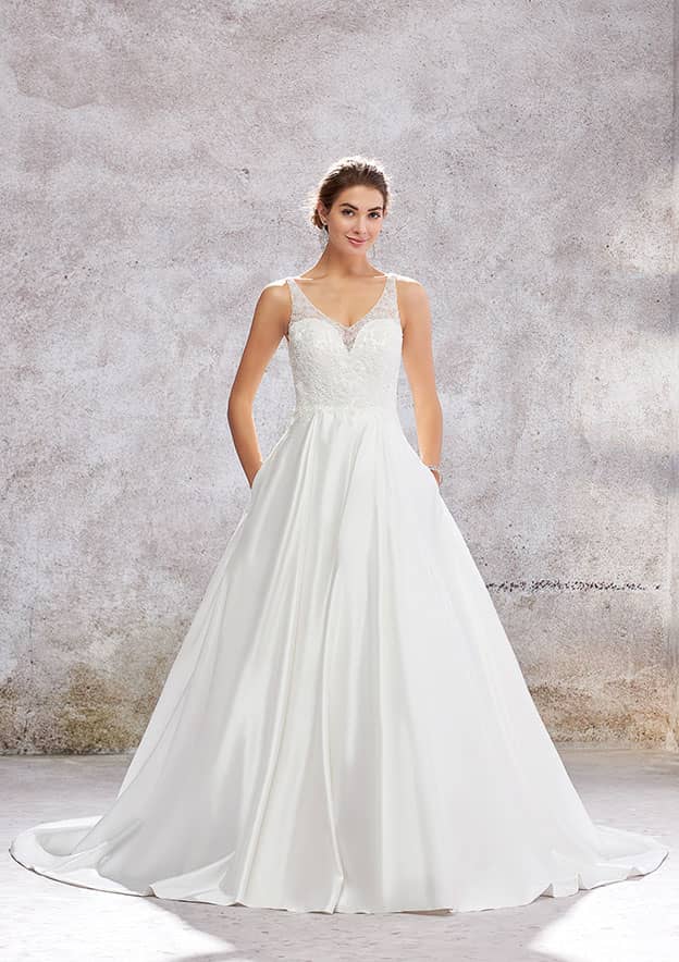 Luxurious Ball Gown Princess V-Neck Satin Wedding Dress with Chapel Train, Featuring Lace Sequins and Beading Appliqued BM bride