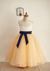 Knee-Length Taffeta Dress with Short Sleeves - A-line/Princess Scoop Neck Flower Girl Dress