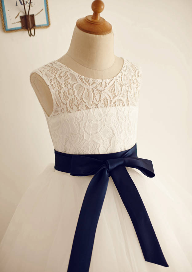 Tea-Length Lace Taffeta Dress with Bowknot - A-line/Princess Half Sleeve Scoop Neck Flower Girl Dress