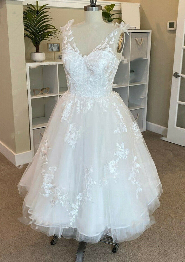 Elegant A-Line V-Neck Sleeveless Lace Tulle Tea-Length Wedding Dress