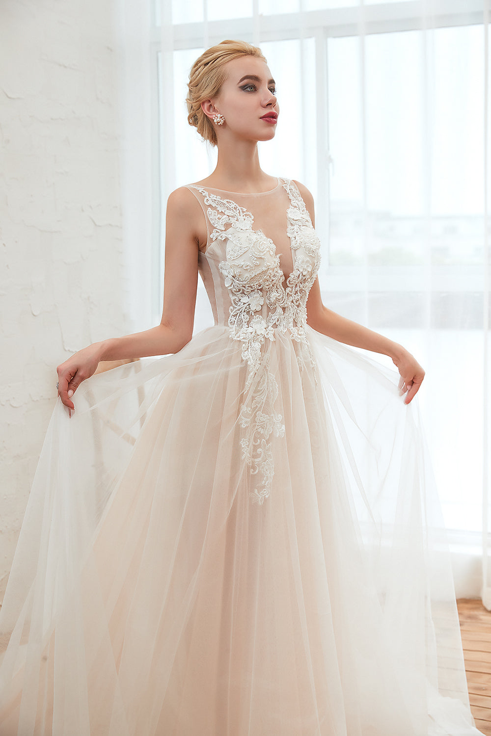 Delicate A-Line Bateau Tulle Open Back Wedding Dress with Floral Lace BM bride